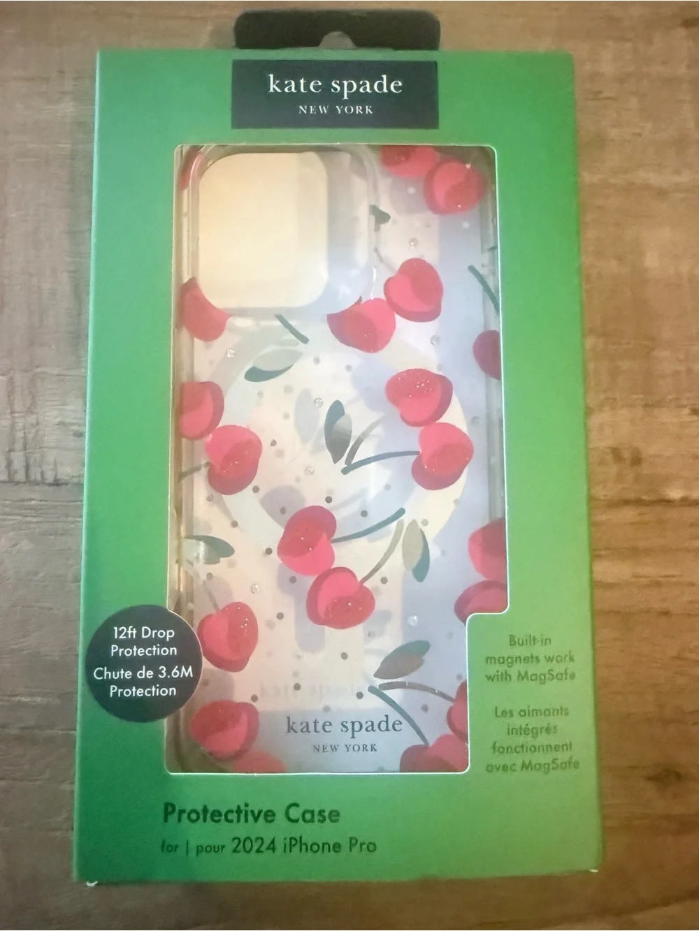 New! Kate spade Cherry iPhone 16 pro phone Case - new in box